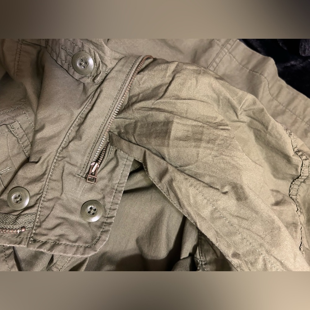 GAP Kids Utility Jacket. Army Green. - Picture 5 of 7